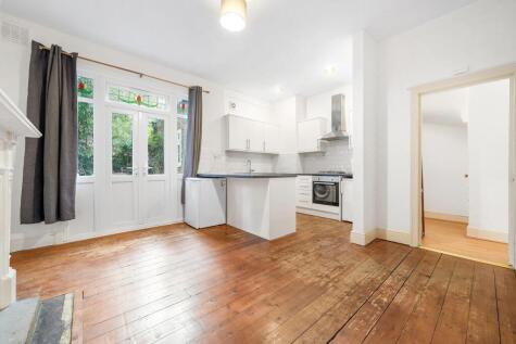 Beverstone Road, SW2