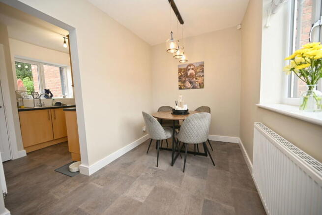3 bed Terraced for sale Image 8