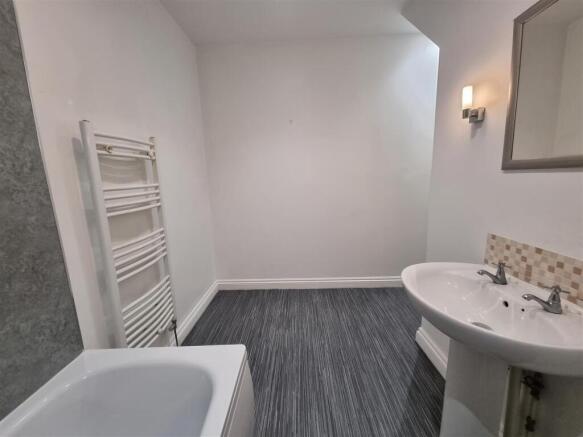 BATHROOM (3) (1).jpg