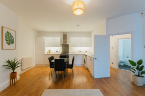 Flat 4, 64 65, High Street, Banbury OX16 5JJ
