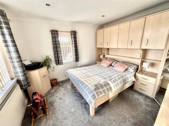 3 bed Bungalow for sale Image 7