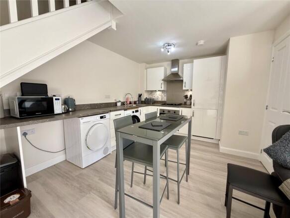 2 bed Semi-Detached for sale Image 4