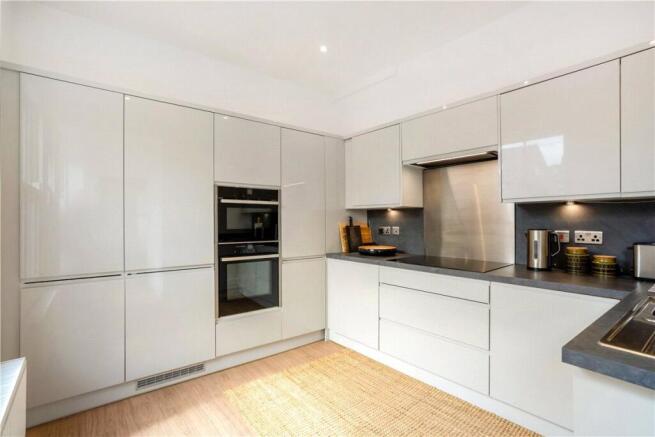 4 bed Not Specified for sale Image 4