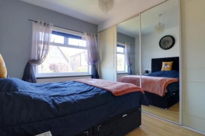 3 bed Semi-Detached for sale Image 10