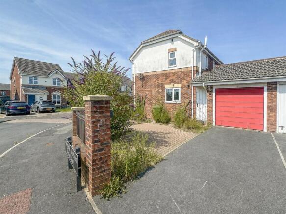 3 bed Detached for sale Image 11