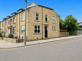 17, Dracup Road, Bradford BD7 4HA
