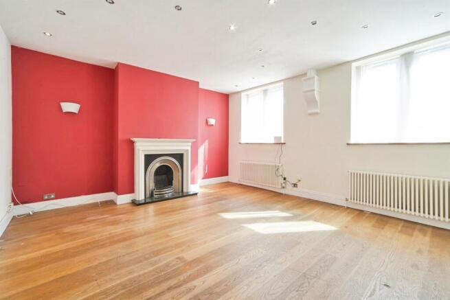 3 bed House for sale Image 12