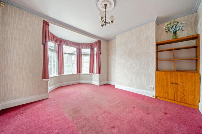 3 bed Semi-Detached for sale Image 3