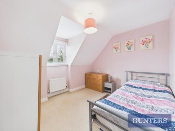 5 bed Detached for sale Image 10