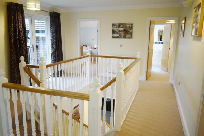 Balustrade.JPG