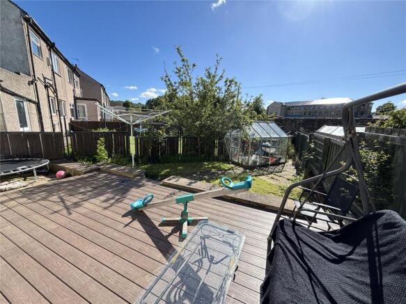 4 bed Semi-Detached for sale Image 12