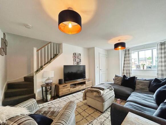 3 bed Semi-Detached for sale Image 6