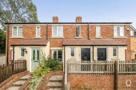 Peach Blossom Drive, Iwade, Sittingbourne, Kent, ME9
