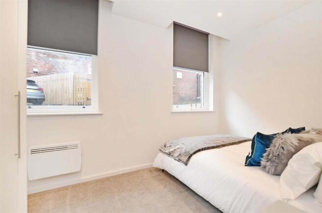 2 bed Apartment to rent Image 5