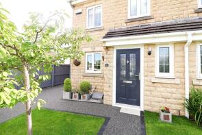 43, Hurst Crescent, Glossop SK13 8UA