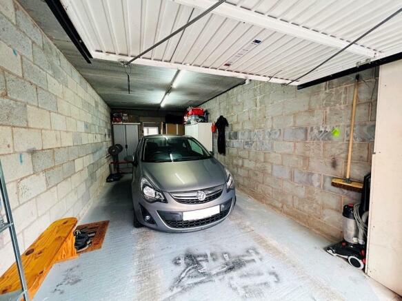 Garage.JPEG