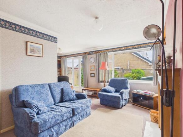 3 bed Semi-Detached for sale Image 6