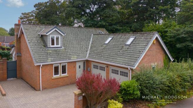 Silksworth Hall Drive-01.jpg
