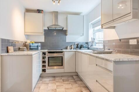 Bedale Road, Leeming Bar, Northallerton, DL7