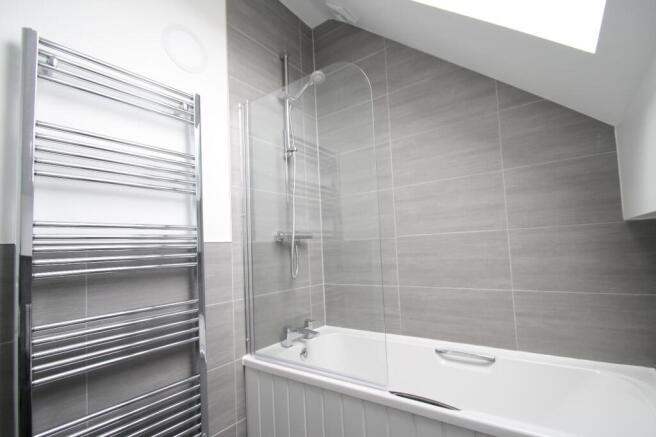 2 bed Flat to rent Image 9