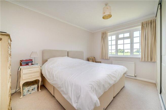 4 bed Detached for sale Image 12