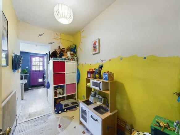 CAM01530G0-PR0178-STILL025.jpg