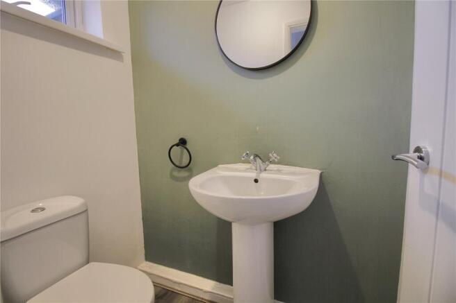 3 bed Semi-Detached to rent Image 7