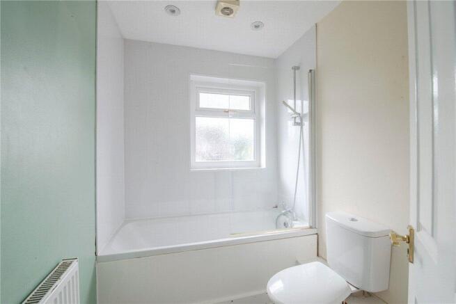 4 bed Detached for sale Image 8