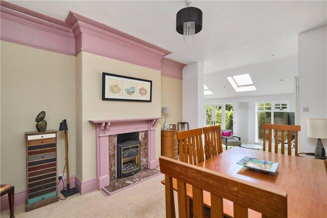 6 bed Semi-Detached for sale Image 5