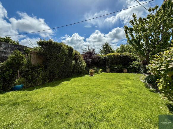 Tresawls Avenue, Truro, TR1 photo 3