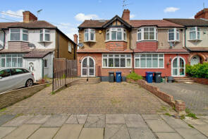 148, Wadham Gardens, Greenford UB6 0BT