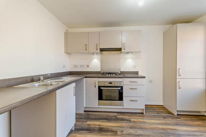 4 bed Semi-Detached for sale Image 4