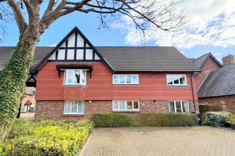 Village Court, Whitley Bay, NE26