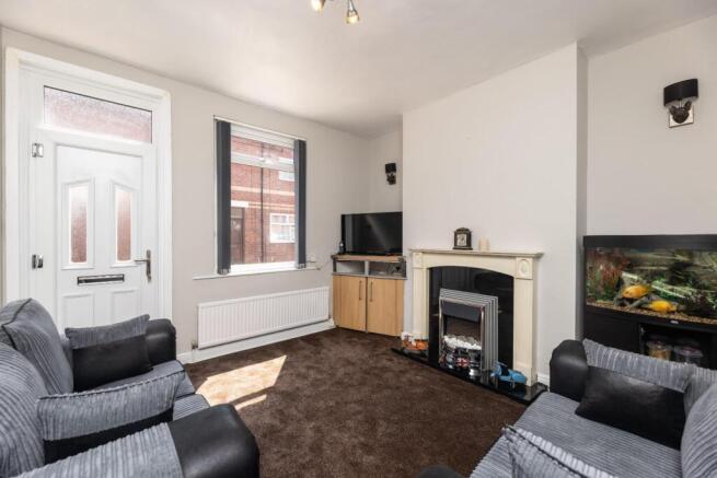2 bed Terraced for sale Image 6