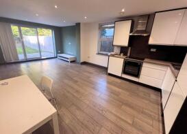 Flat 1, 16, Fortis Green, East Finchley, London N2 9EL