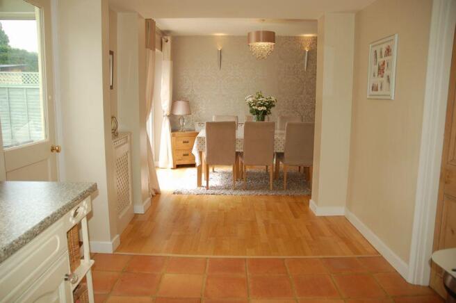 FAMILY ROOM 1