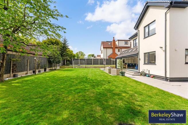 1 Blundell Grove-16.jpg