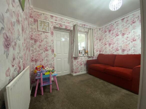 75 chantry bedroom 2.jpg