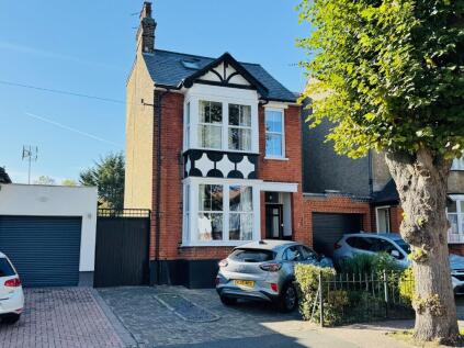 Kingston Road, Romford, London, RM1