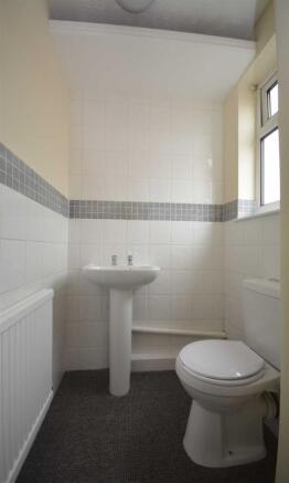 Ensuite W.C.