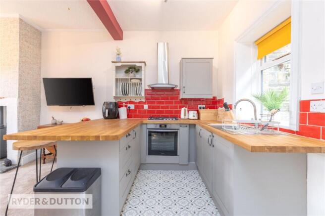 2 bed Terraced for sale Image 5