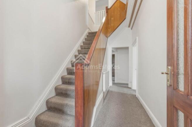 9 bed Detached for sale Image 7