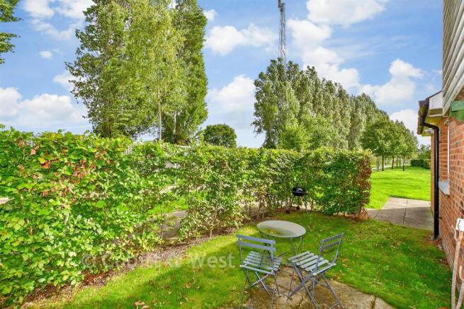 External Lifestyle Photograph