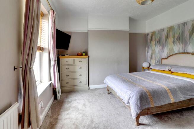 Bedroom 1 (Double)