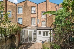 Flat A, 30, St John's Way, London N19 3RR