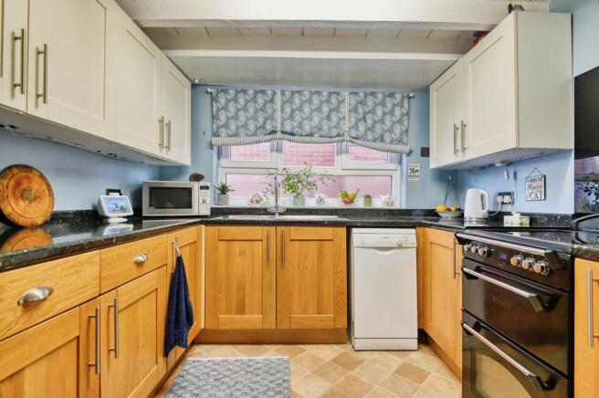 Fitted Kitchen