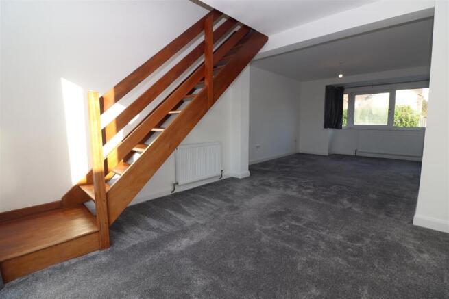 Lounge/ Dining Room