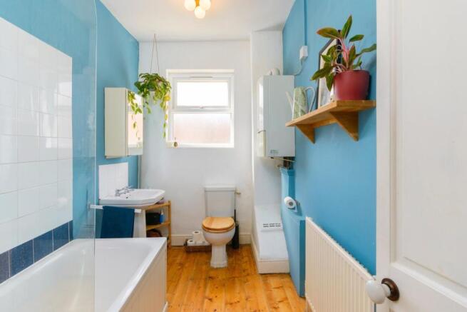 DAORNEDWOB62 - Bathroom C.jpg
