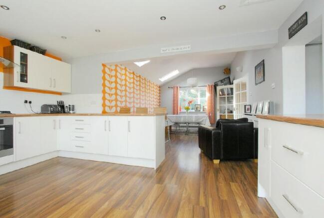Kitchen/Dining Room