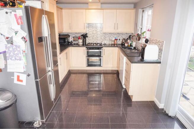 Kitchen/Breakfast